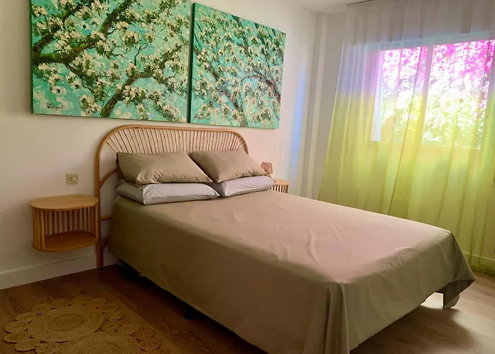 Midway Apartment *